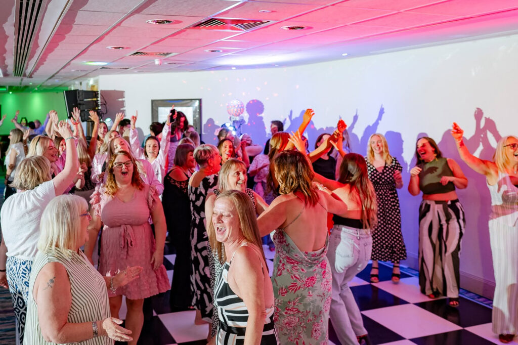 Corporate Summer Party Ideas: 8 Ideas for Your Team  - OEC Sheffield